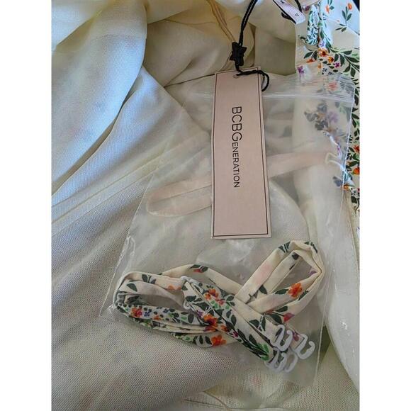 NWT BCBGeneration Midnight Paisley Floral Dress Strapless Ruffled Size 12 - Picture 4 of 7